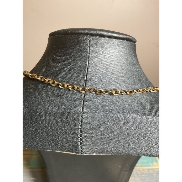 Vintage Gold-Tone Tassel Pendant Necklace With Detailed Medallion - Picture 4 of 4